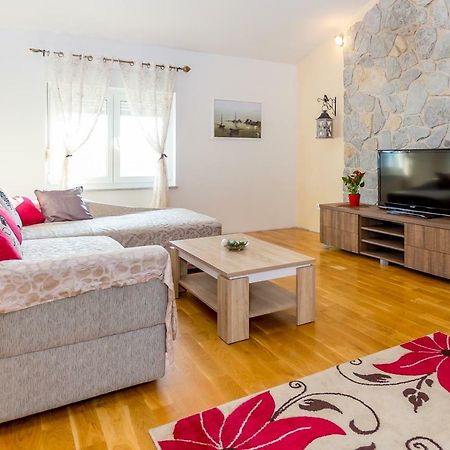 Urban Luxury Suites Juricevic Duće Kültér fotó