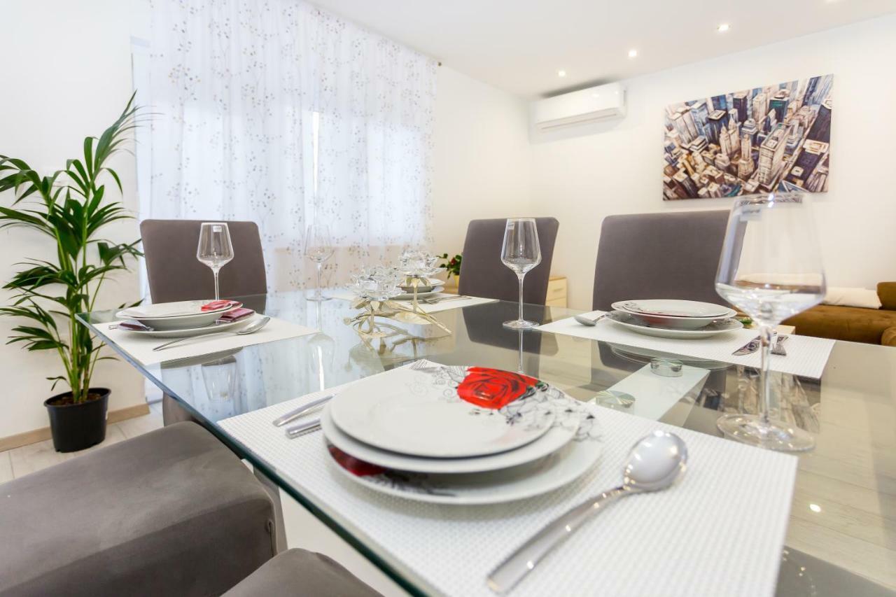 Urban Luxury Suites Juricevic Duće Kültér fotó