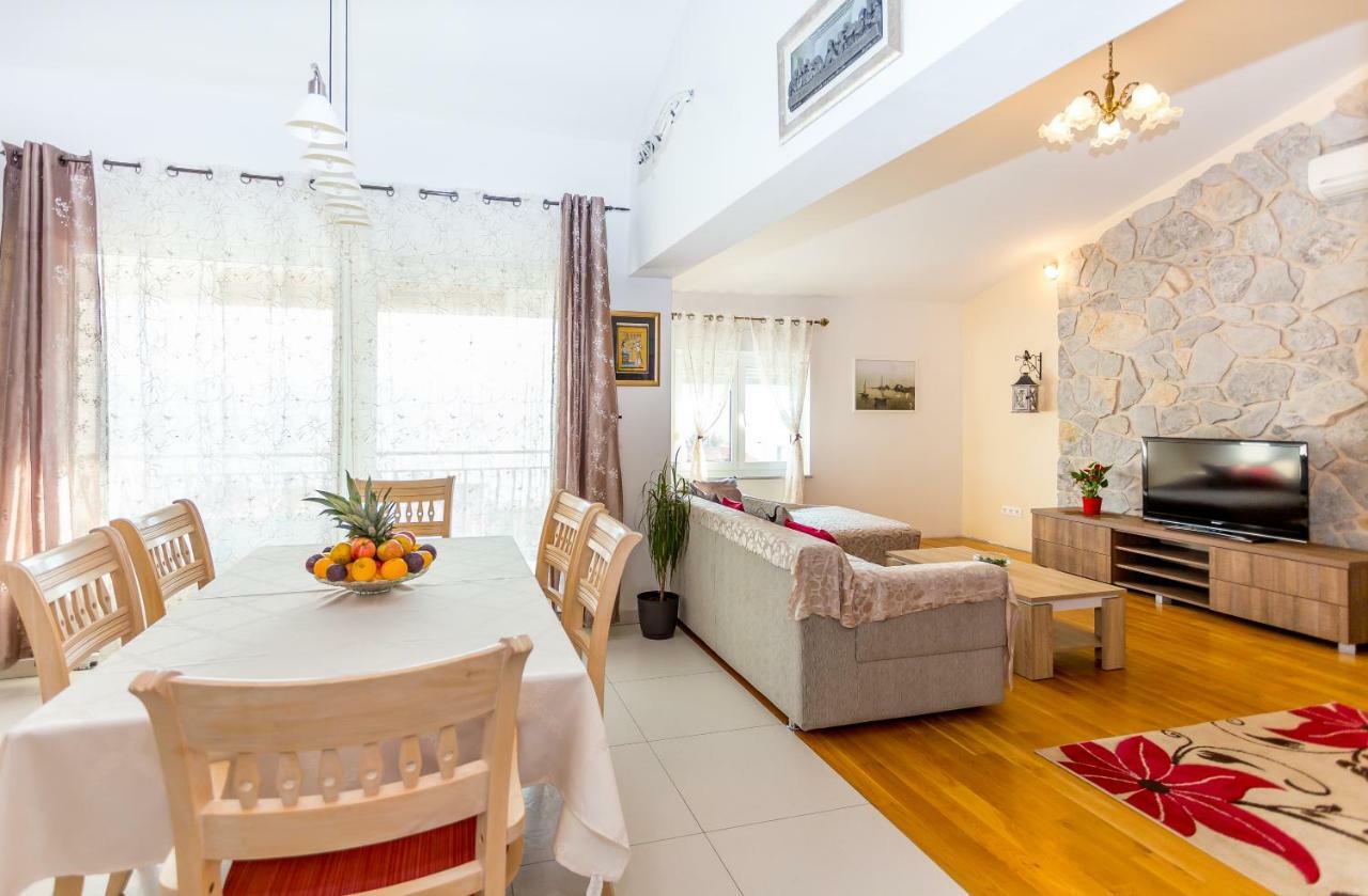 Urban Luxury Suites Juricevic Duće Kültér fotó