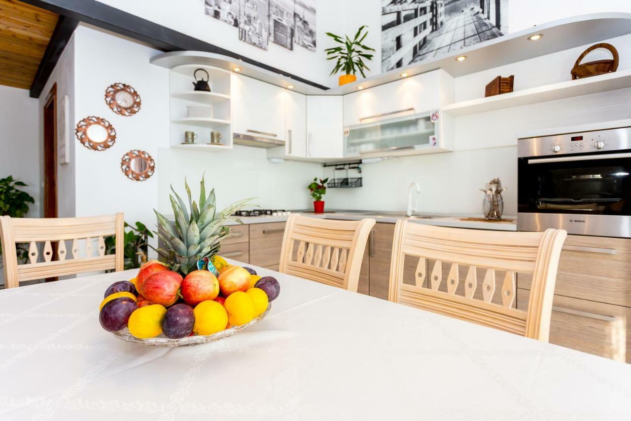Urban Luxury Suites Juricevic Duće Kültér fotó