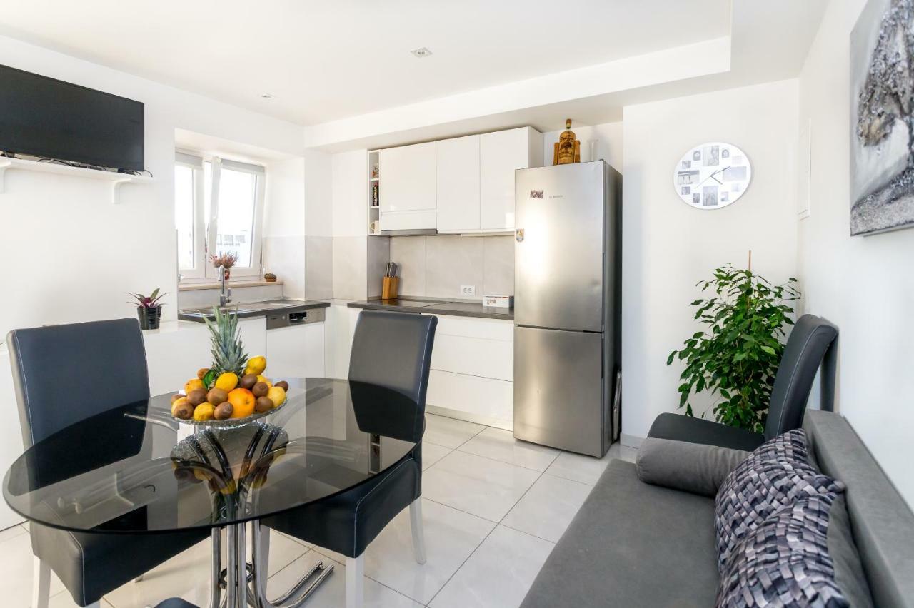 Urban Luxury Suites Juricevic Duće Kültér fotó