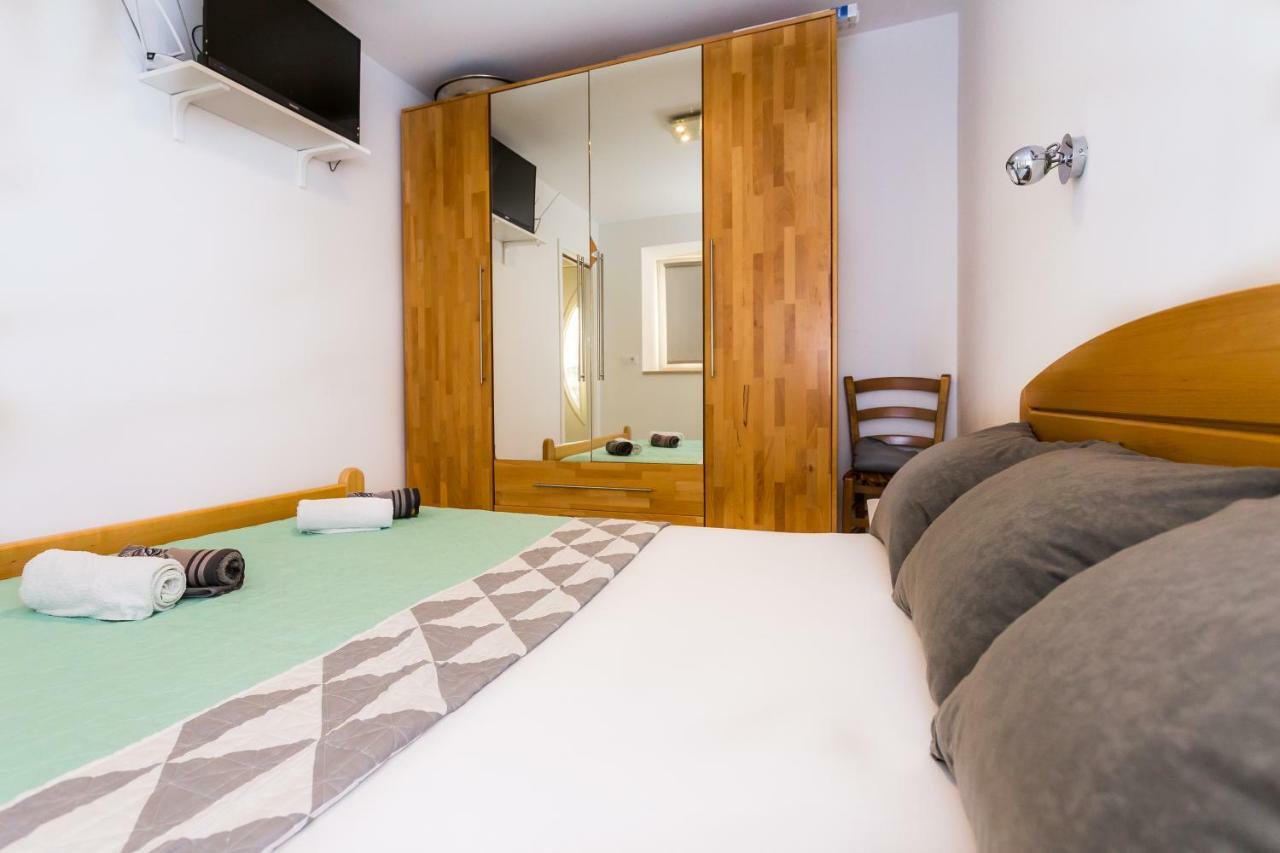 Urban Luxury Suites Juricevic Duće Kültér fotó